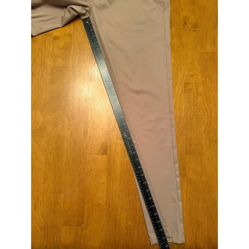 Travis Mathew Mens Golf Pants Tan Khaki 5-Pocket Polyester Trousers Size 35